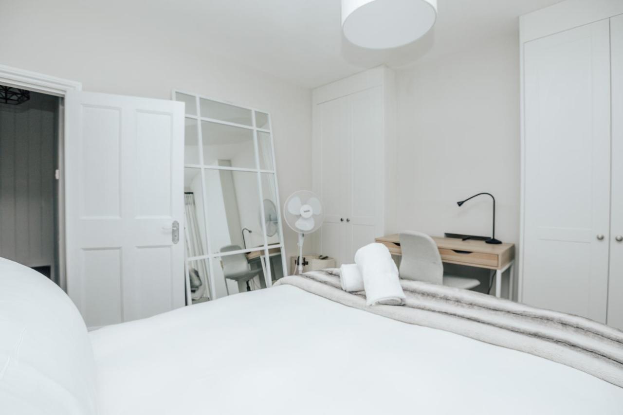 The Dragonfly - Central 2 Bedroom House Henley-on-Thames Bagian luar foto