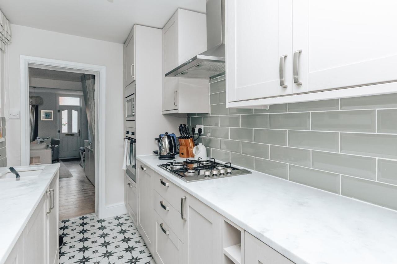 The Dragonfly - Central 2 Bedroom House Henley-on-Thames Bagian luar foto