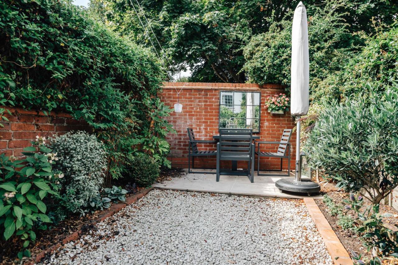 The Dragonfly - Central 2 Bedroom House Henley-on-Thames Bagian luar foto